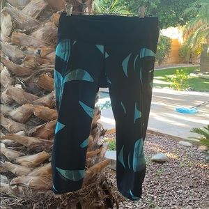 Lululemon crop leggings